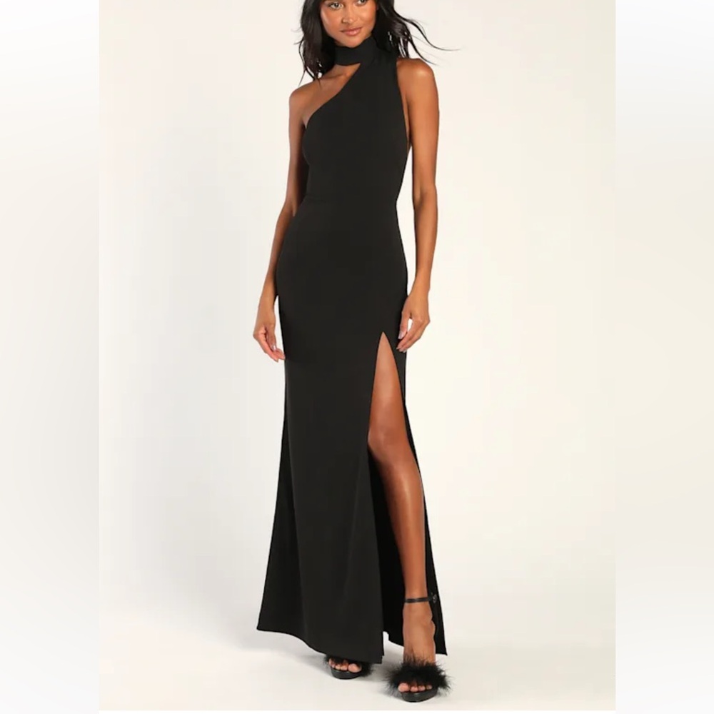 Lulu's Chic Black One-Shoulder Gown